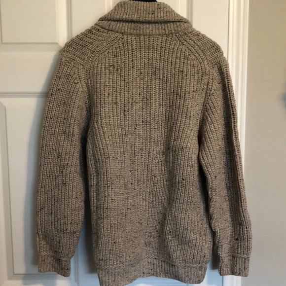 From Ireland! 100% merino wool fisherman’s cardigan new